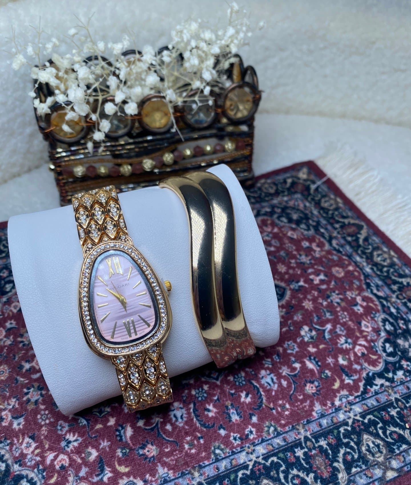 2026/04/180320.jpg طقم اكسسوارات | ساعة + سوار - الصورة 1