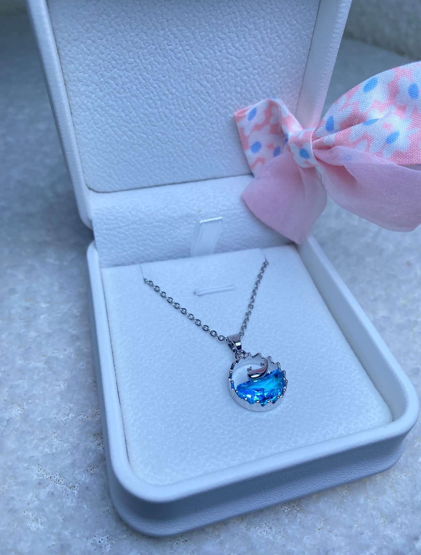 2026/04/180327.jpg قلادة الحوت الزرقاء - الصورة 1