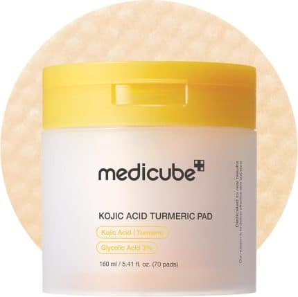 بادات قطنية بالكوجيك أسيد والكركم لتقشير وتفتيح البشرة Medicube Kojic Acid Turmeric Pad