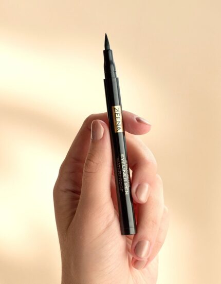 ZEENA Precision Eyeliner pen No. 010 | زينا ايلاينر رفيع اسود رقم